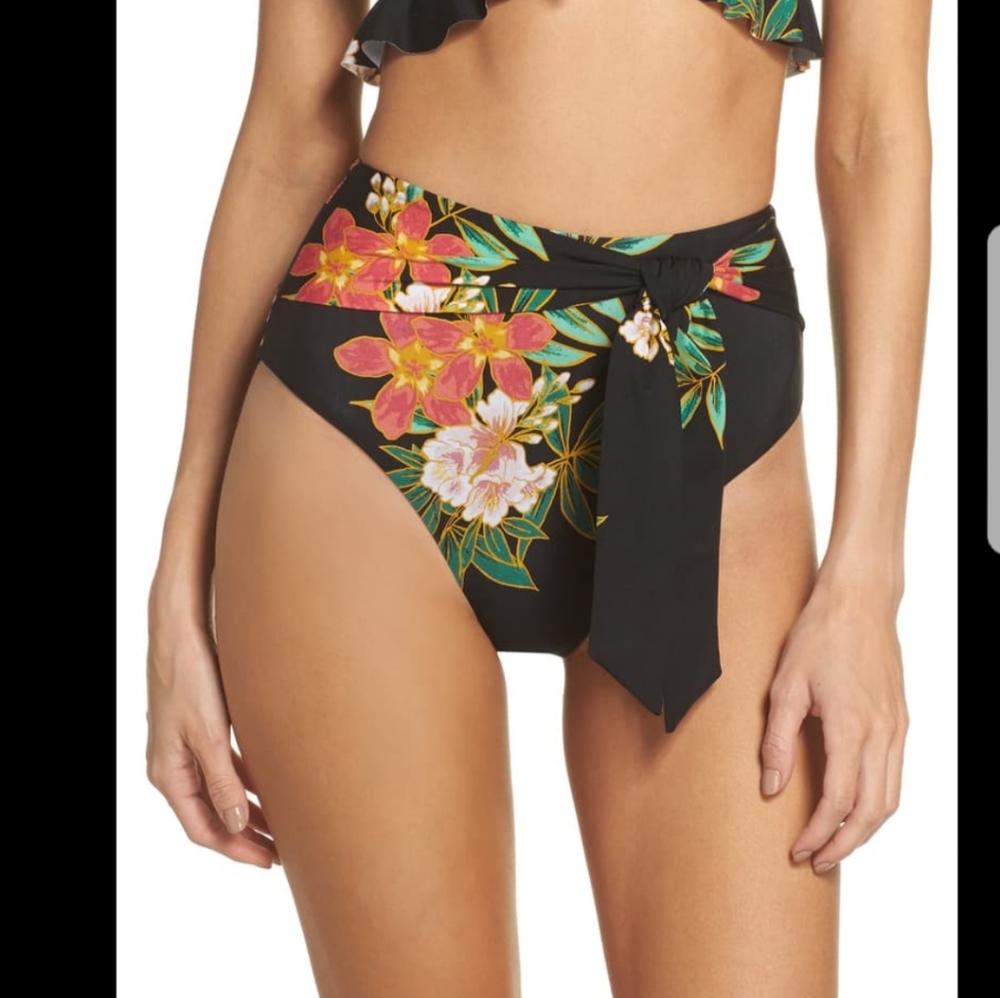 NWT Isabella Rose bikini bottoms